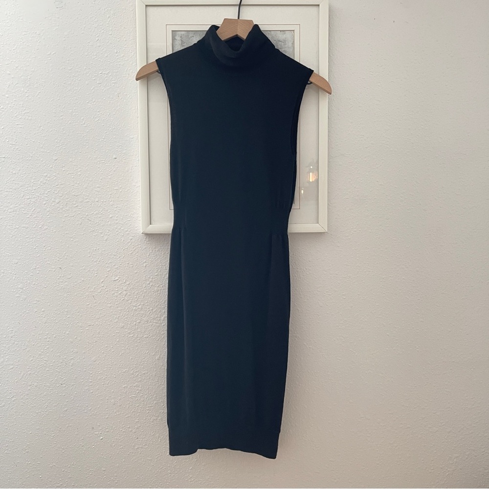 NWOT Uniqlo Wool Turtleneck Sleeveless Dress Black Small